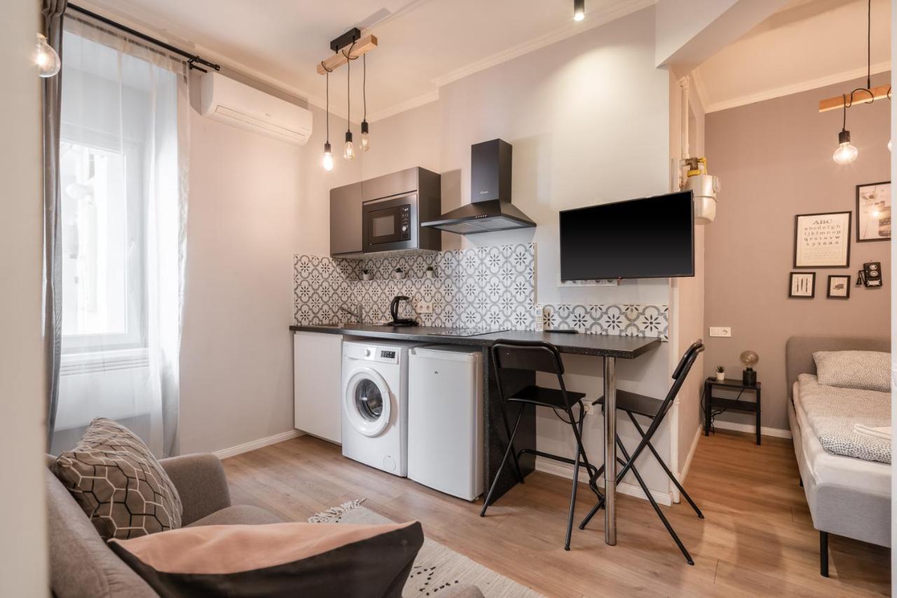D71 Superior Apartments, Best Location, By Bqa 부다페스트 외부 사진